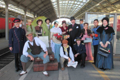 Historischer Walkact zum Bahnhofsjubiläum