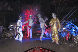 Future Shock ist ein Skurriler Space Walkact von EventComedy.